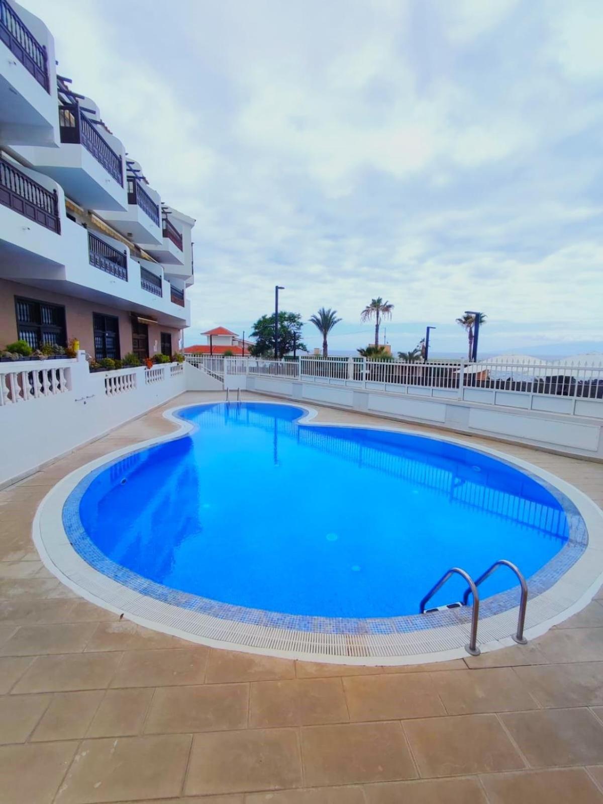 Apartment On The Front Line From The Ocean Guia de Isora (Tenerife)